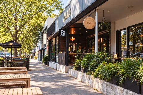 Cafés along Lonsdale Street in Braddon